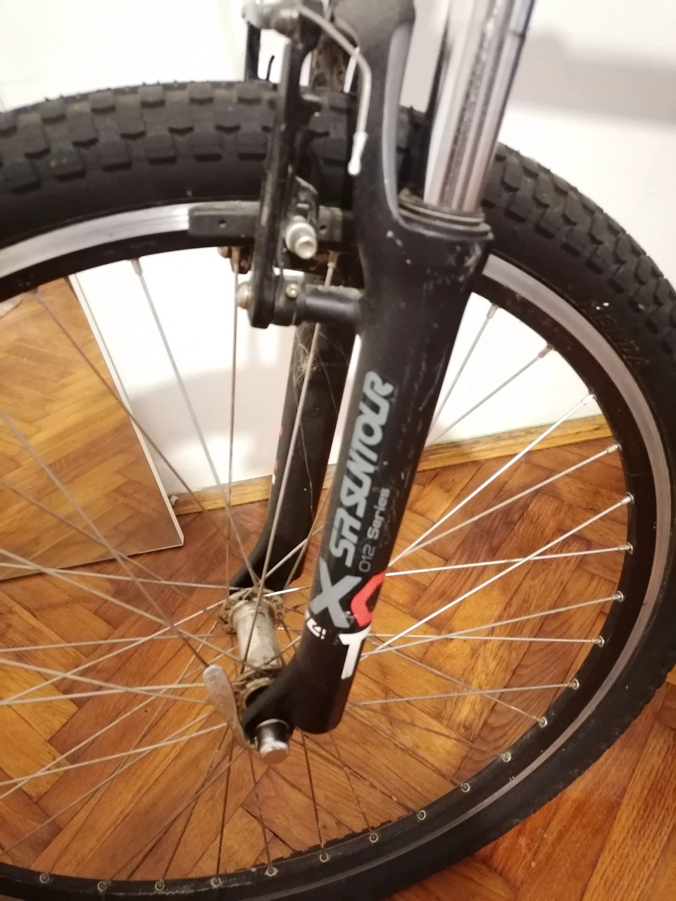 1. Vand bicicleta mtb Bulls