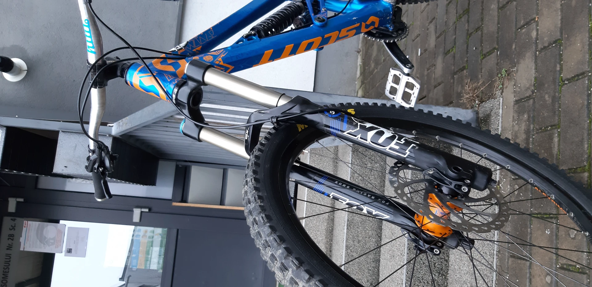 1. Vand scott voltage fr10