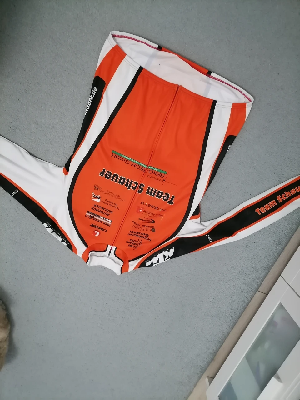 1. Tricou KTM