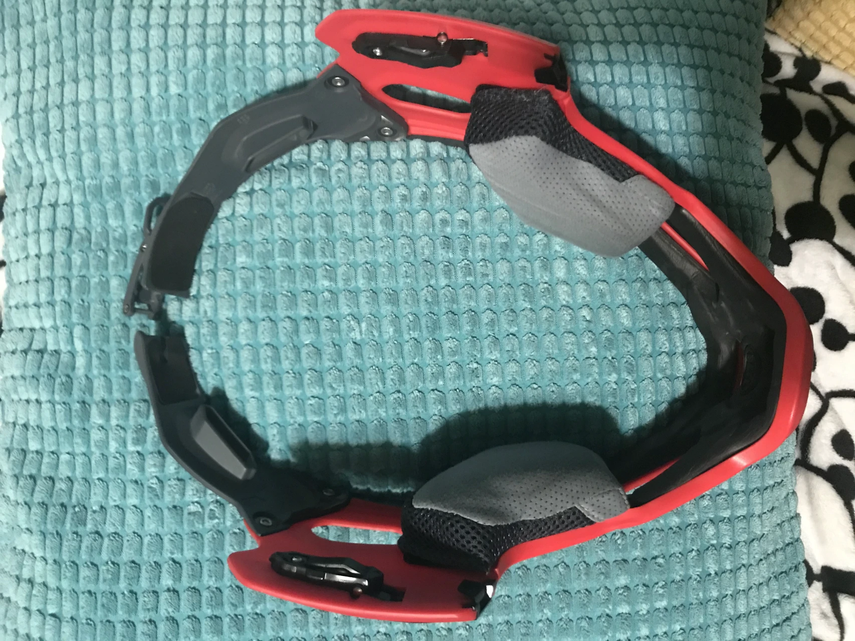 1. Chin bar Bell Super 3R