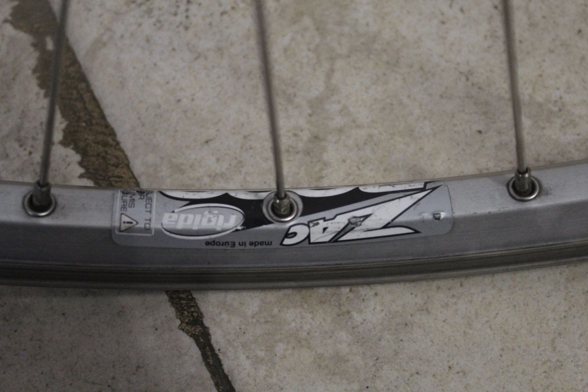 1. Roata Rigida Zac 28" cod:015