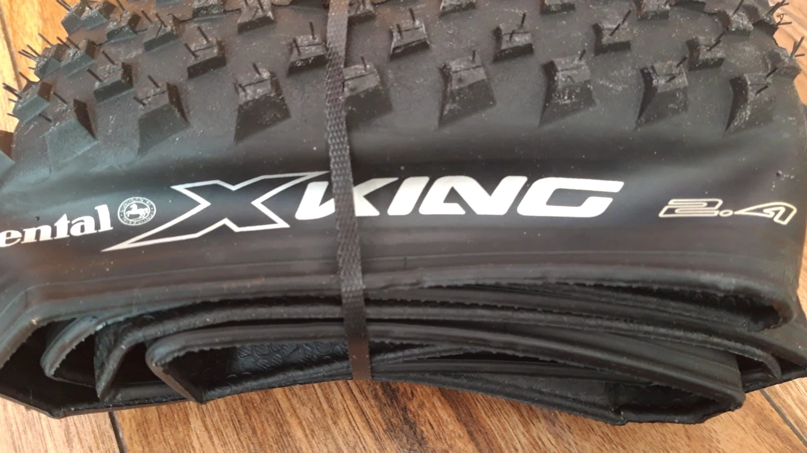 1. Anvelope Continental X-King