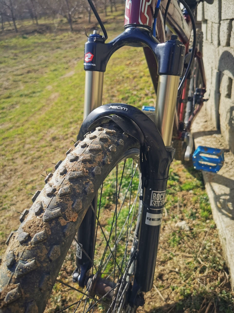 1. Felt Compulsion Full Suspension