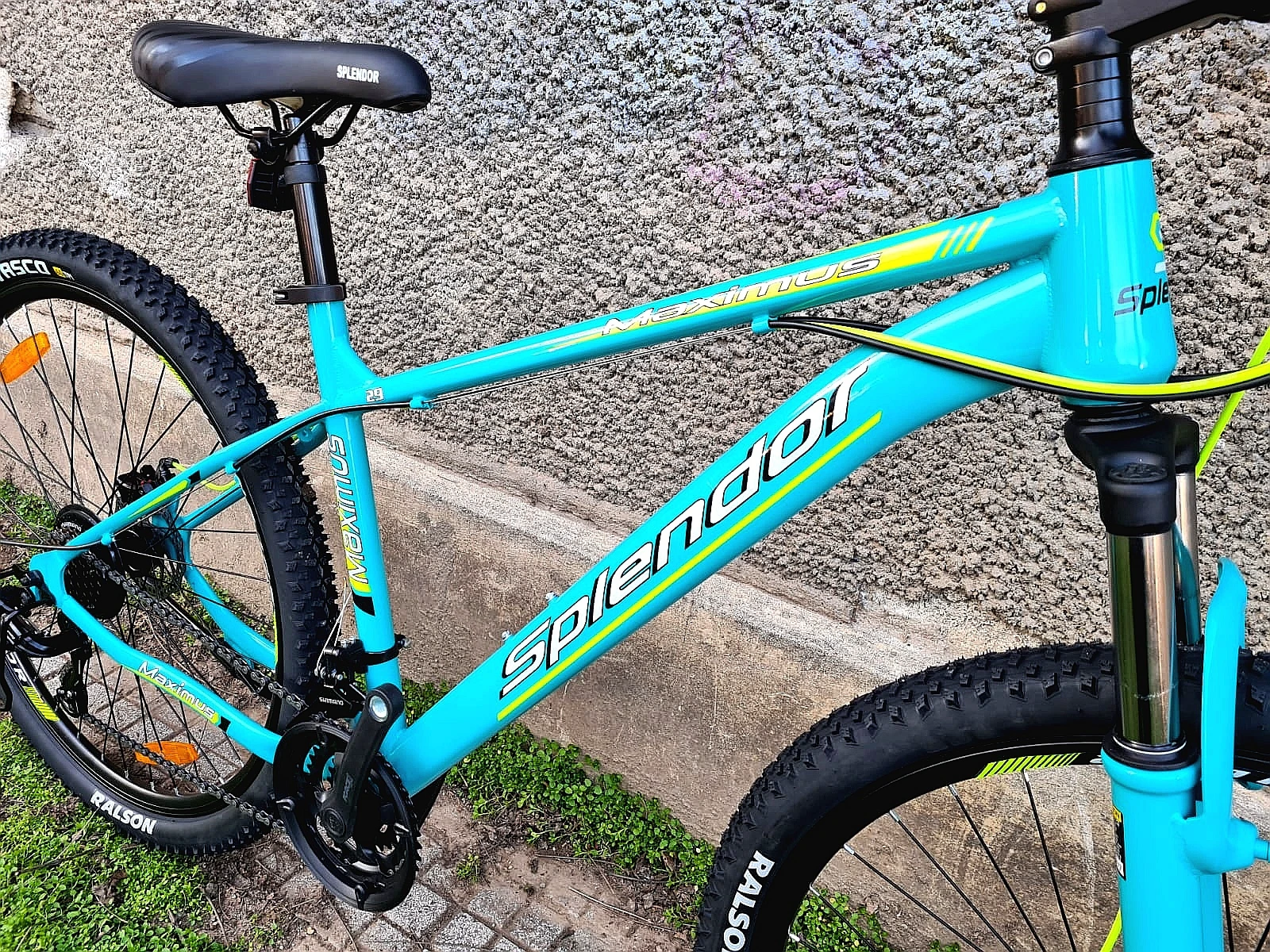 1. Bicicleta MTB Splendor Maximus 29 Shimano Tourney disc