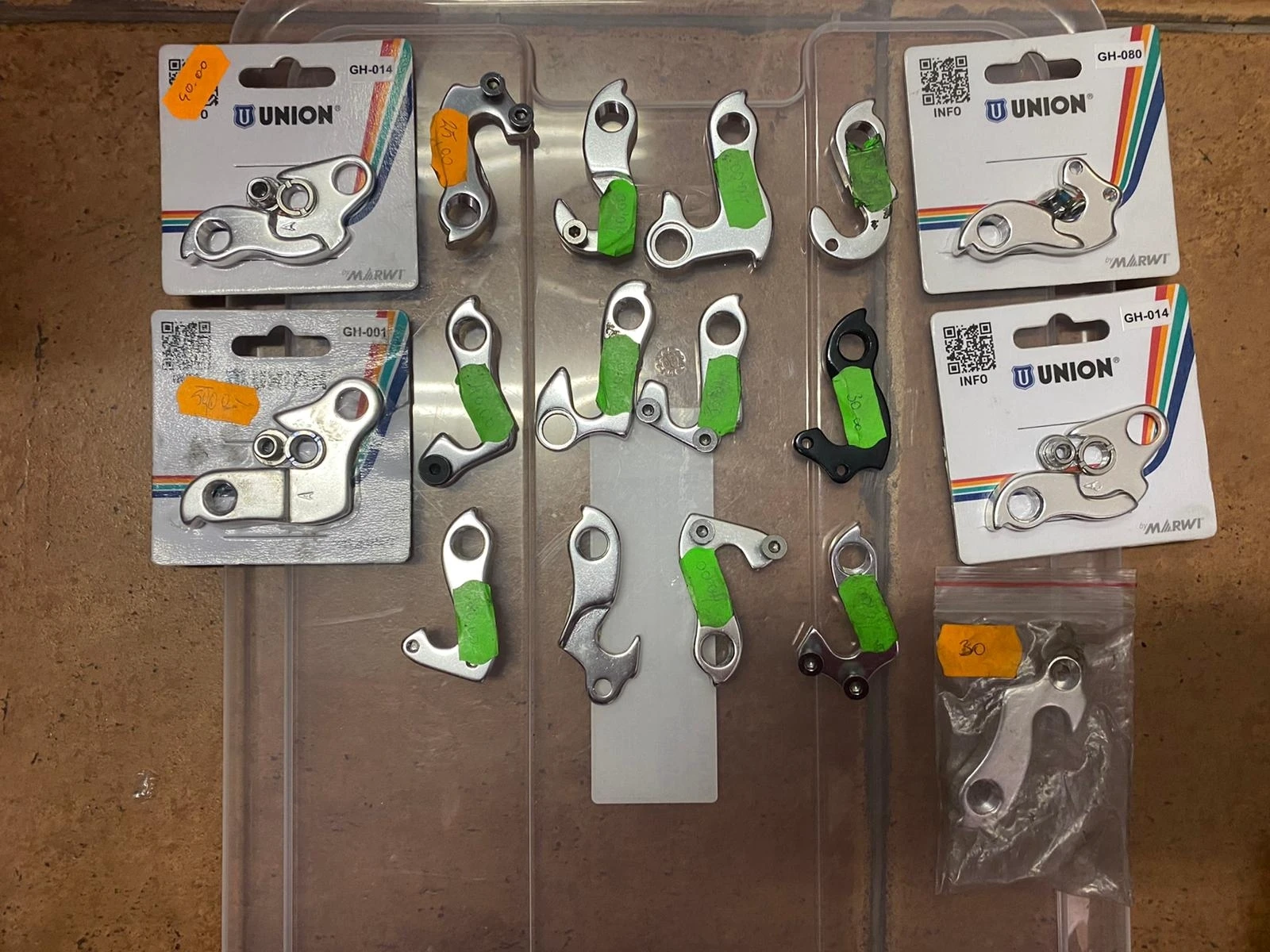 1. Urechi pentru cadre Union, Point, Scott Gambler
