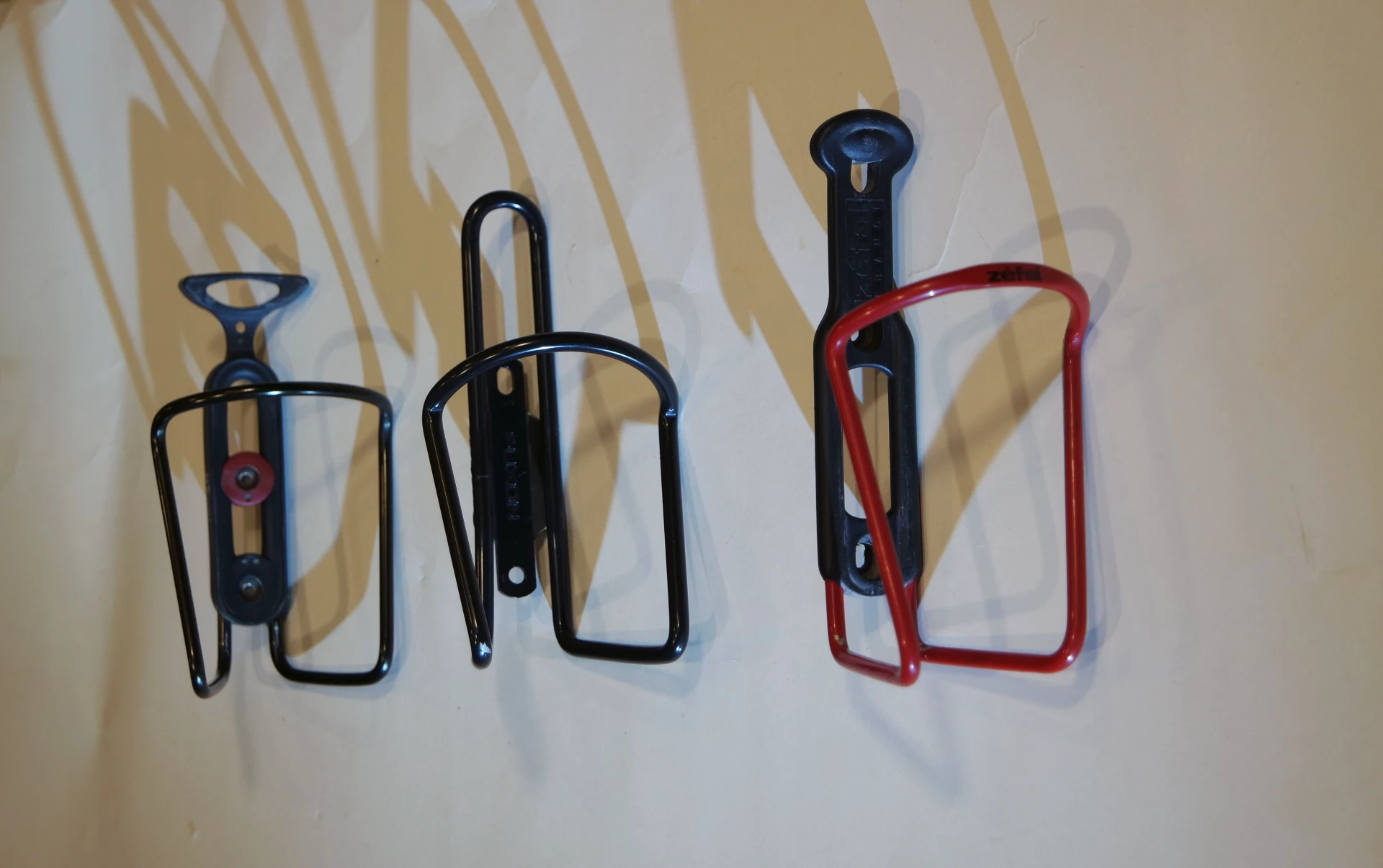 1. Suport bidon, bottle cage x3