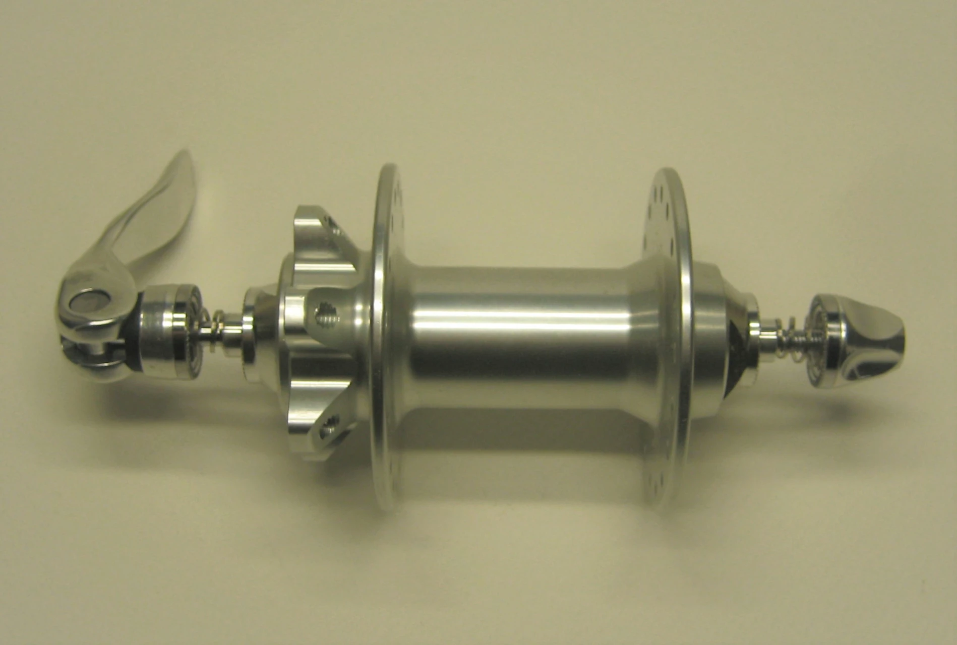 1. Butuc Formula MTB, nou