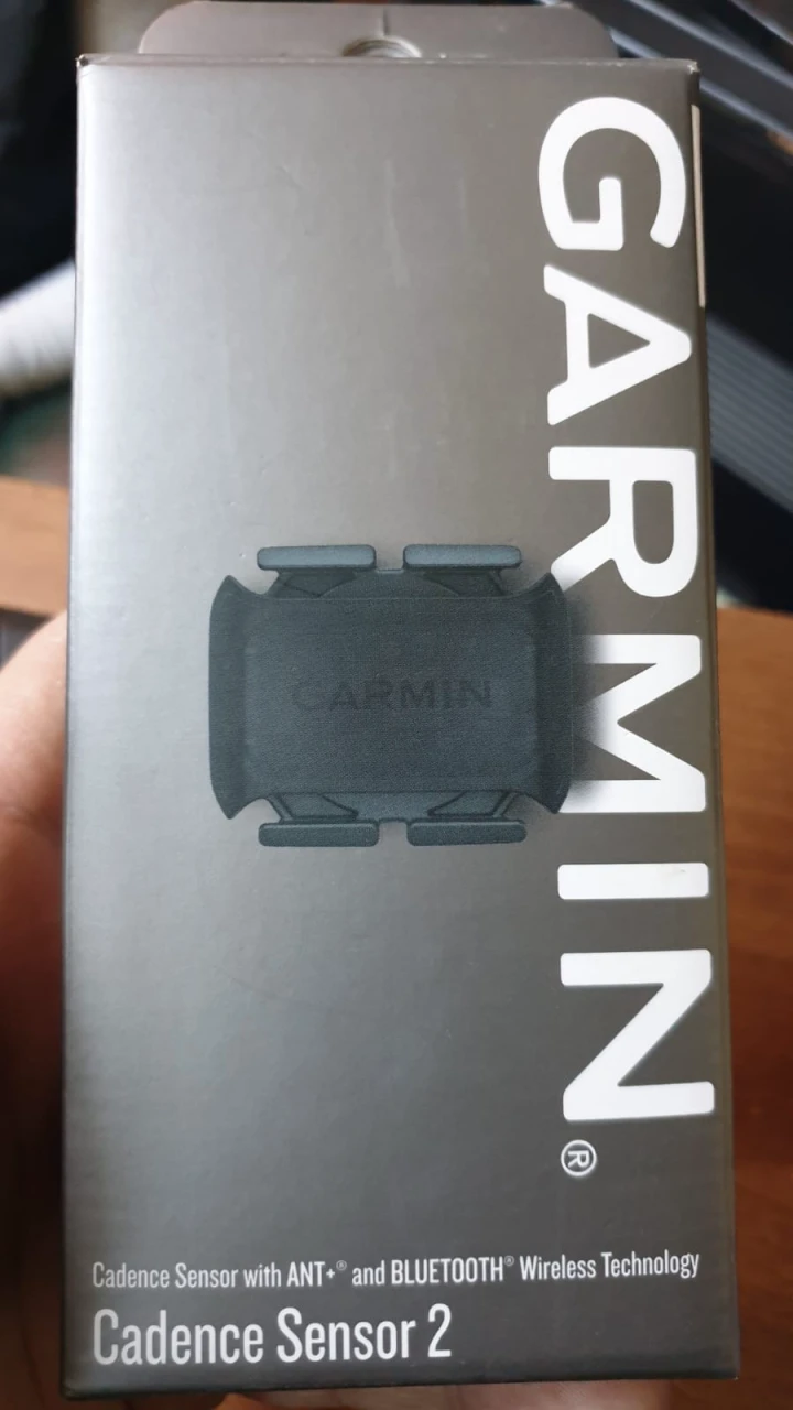 1. Senzor cadenta Garmin V2