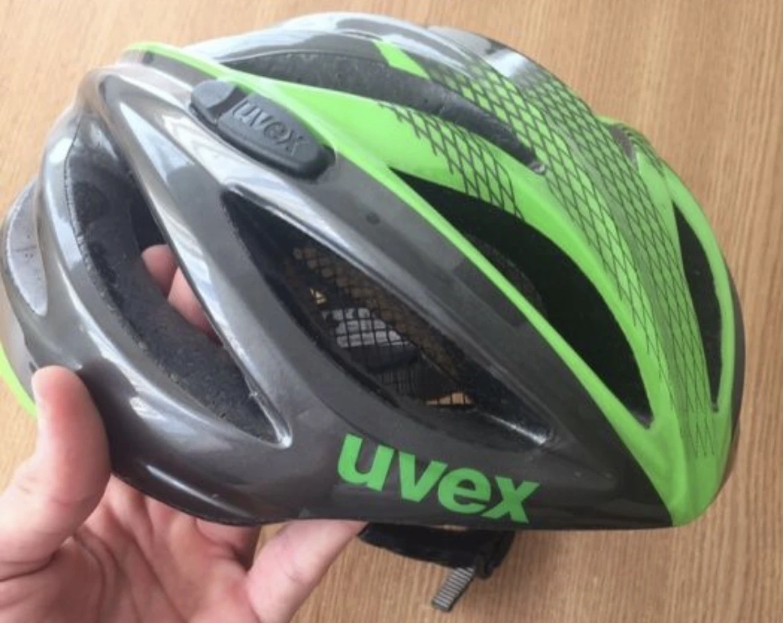 1. Casca UVEX BossRace