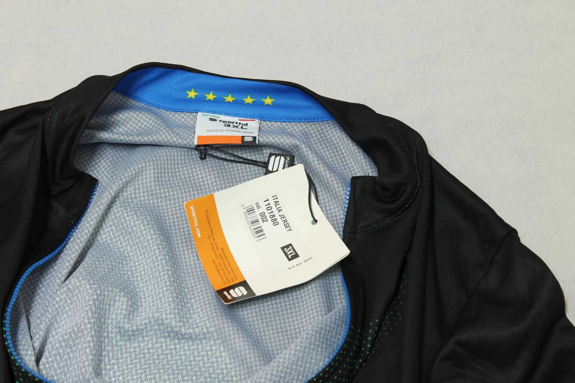1. Tricou sportful italia marime 3XL sau XXXL NOU