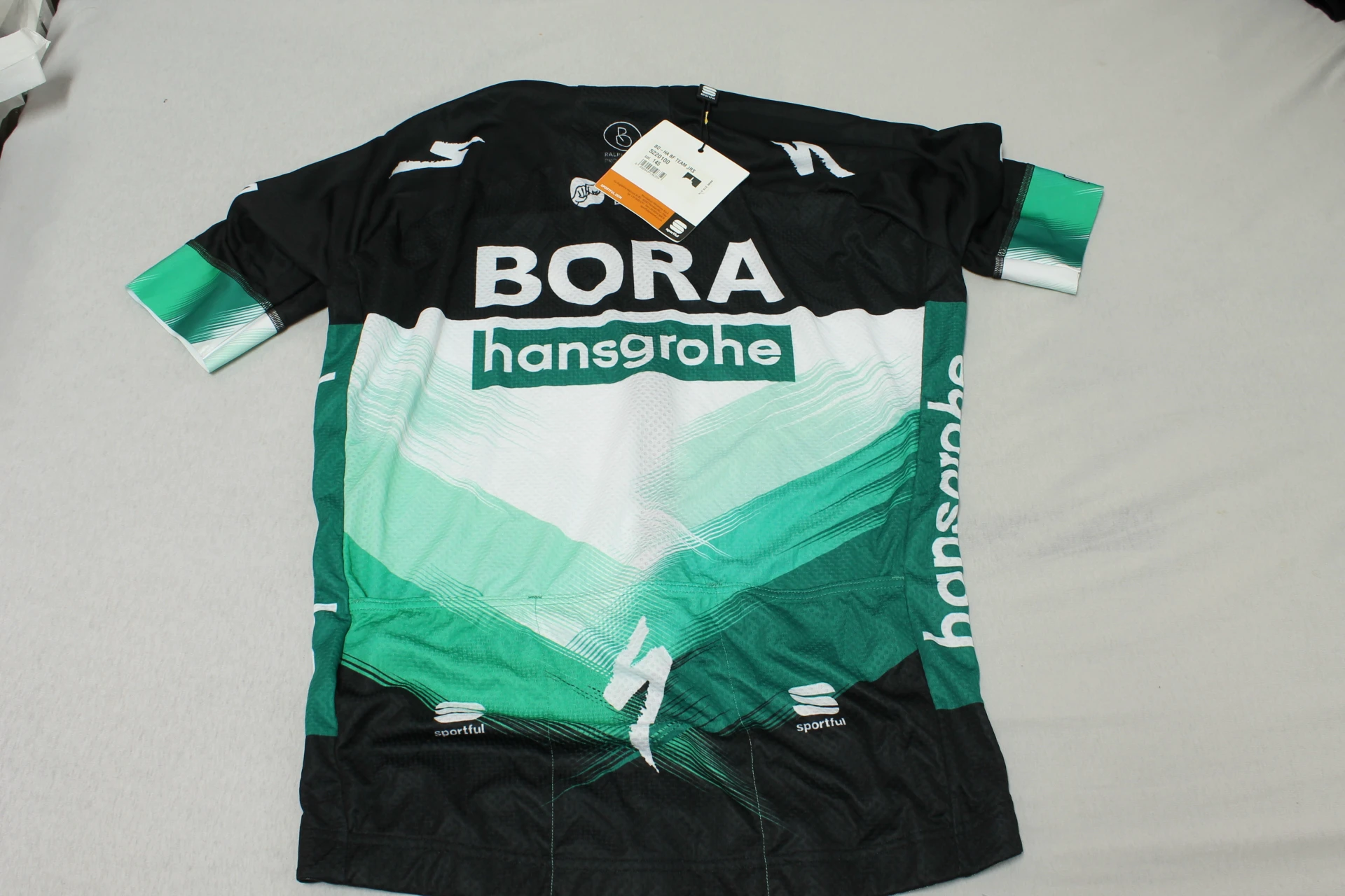2. Tricou sportful BORA marime L NOU