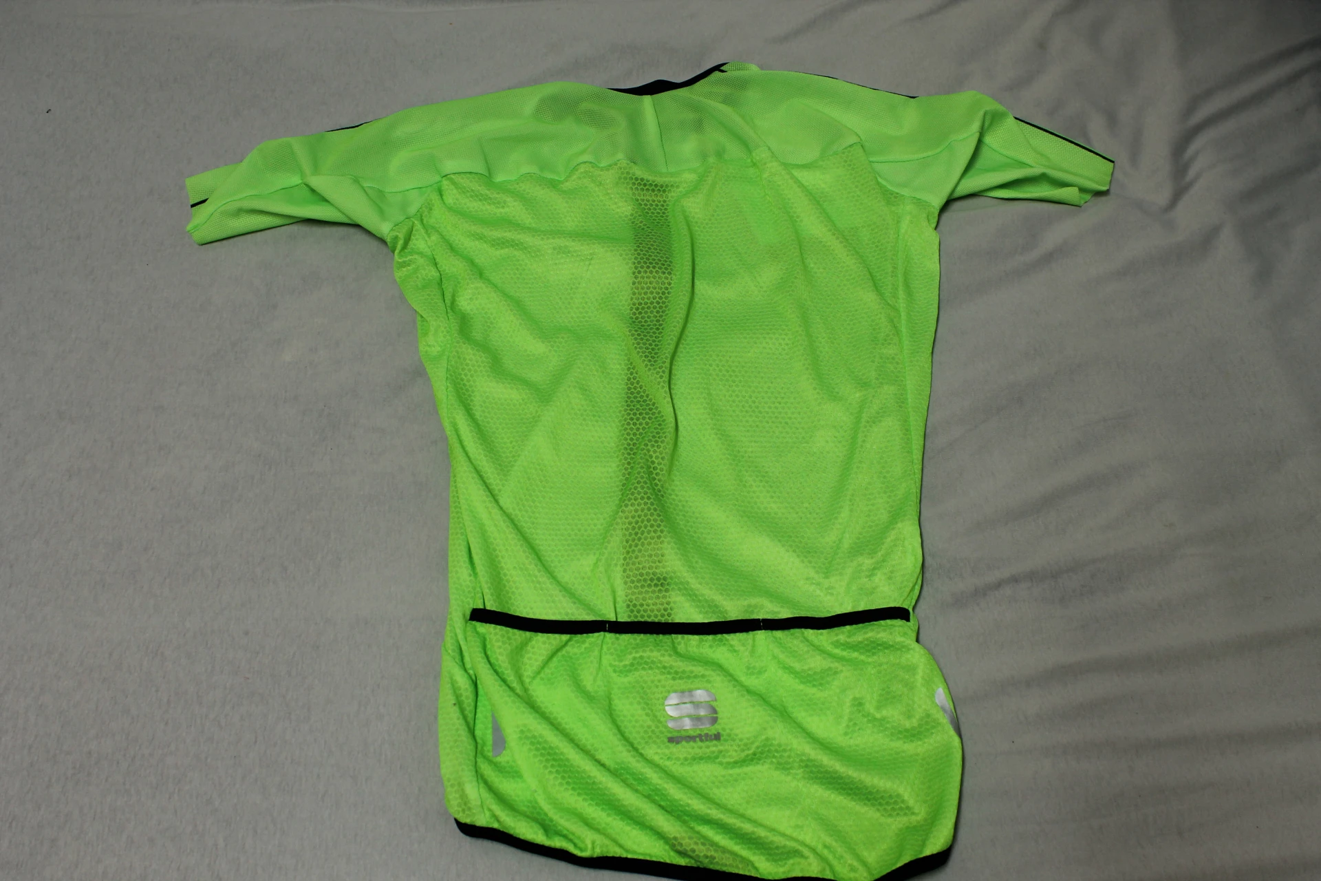 2. Tricou Ultra Light Sportful marimi M si S NOI