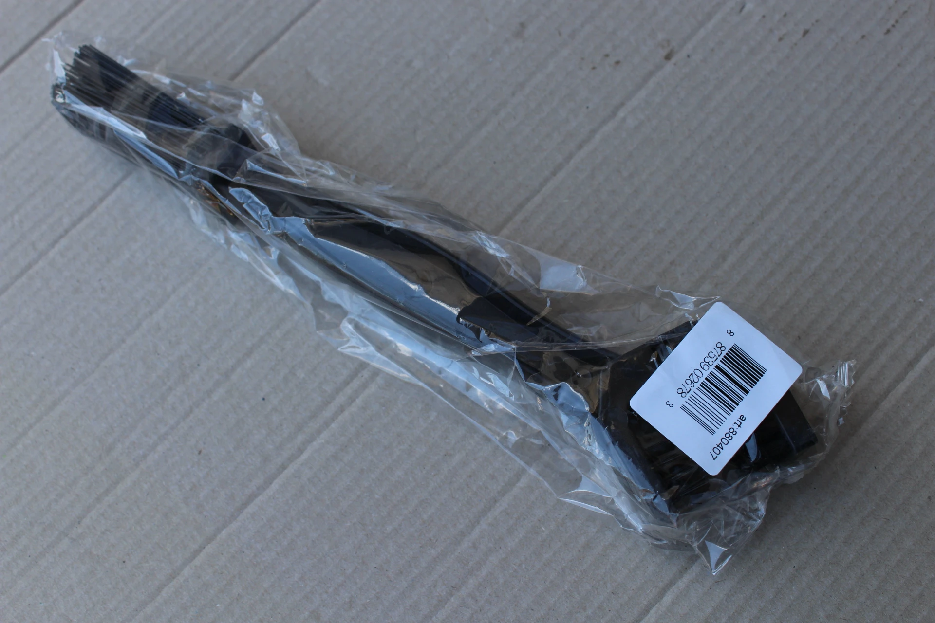 5. Perie Curatat Lant si Pinioane M-Wave ”Chain cog brush”