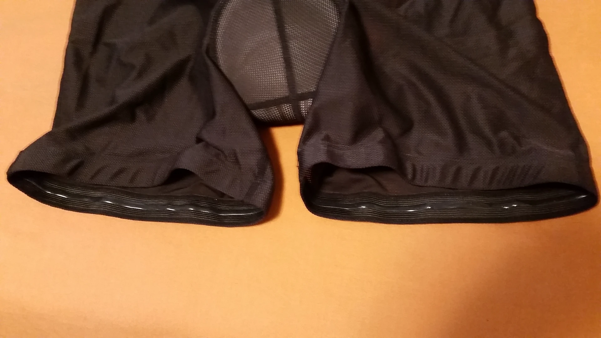 5. Pantaloni ciclism CMP masura 56