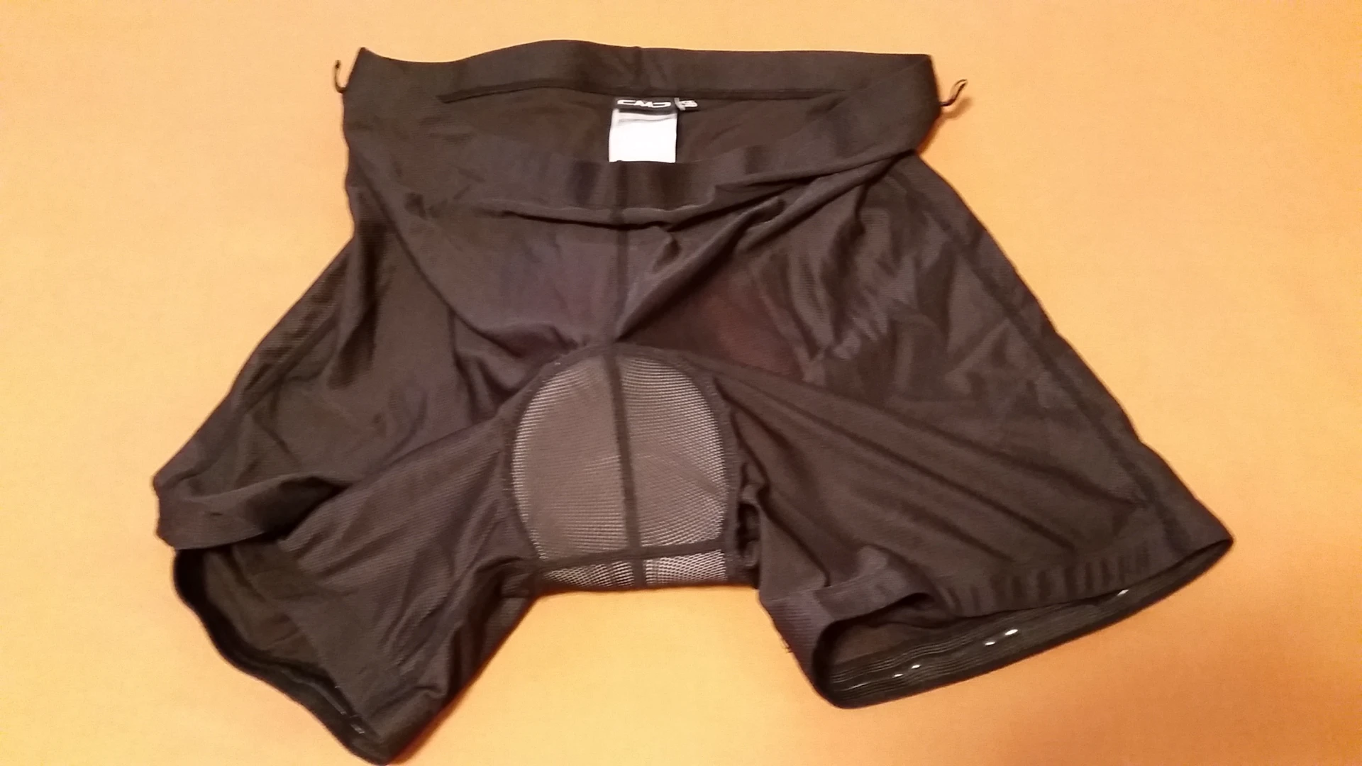 3. Pantaloni ciclism CMP masura 56