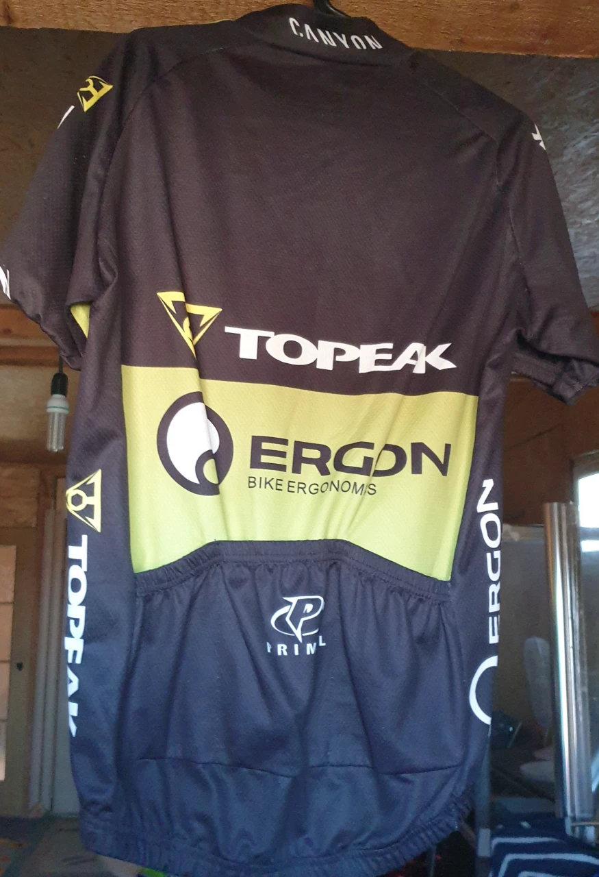 1. Tricou Cannion
