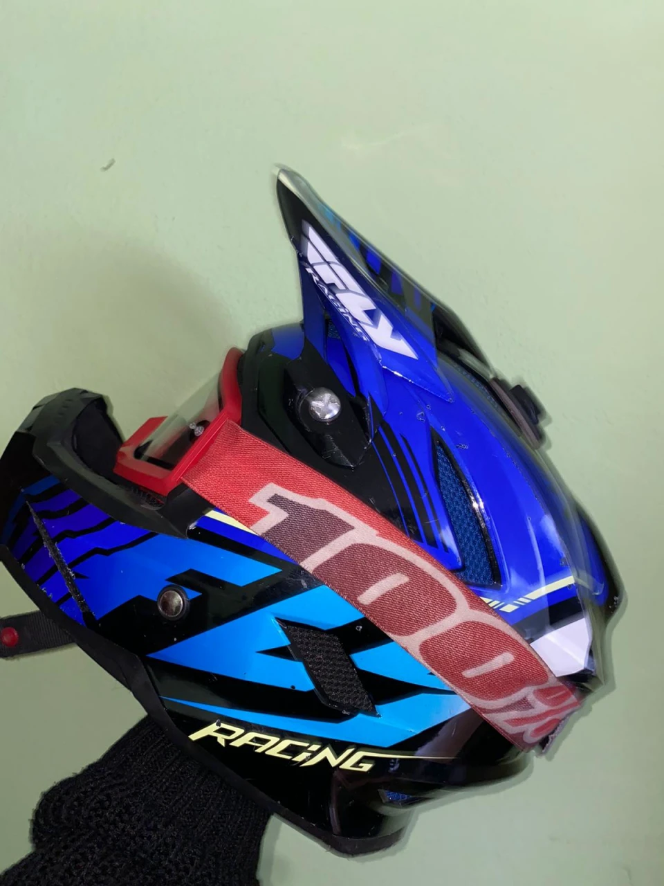 1. Casca Fly Racing M+ochelari 100% Strata