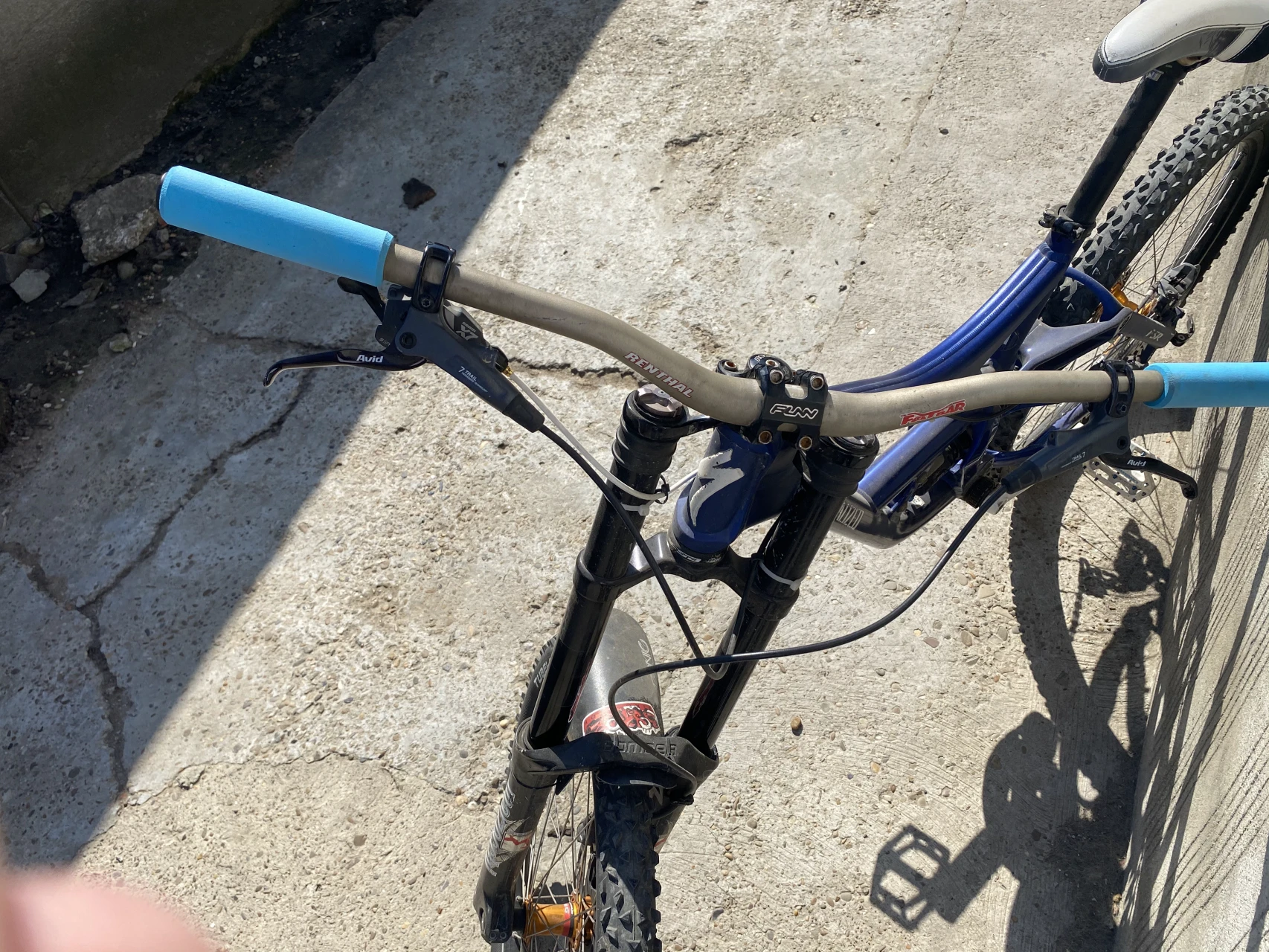 1. Specialized Demo 8