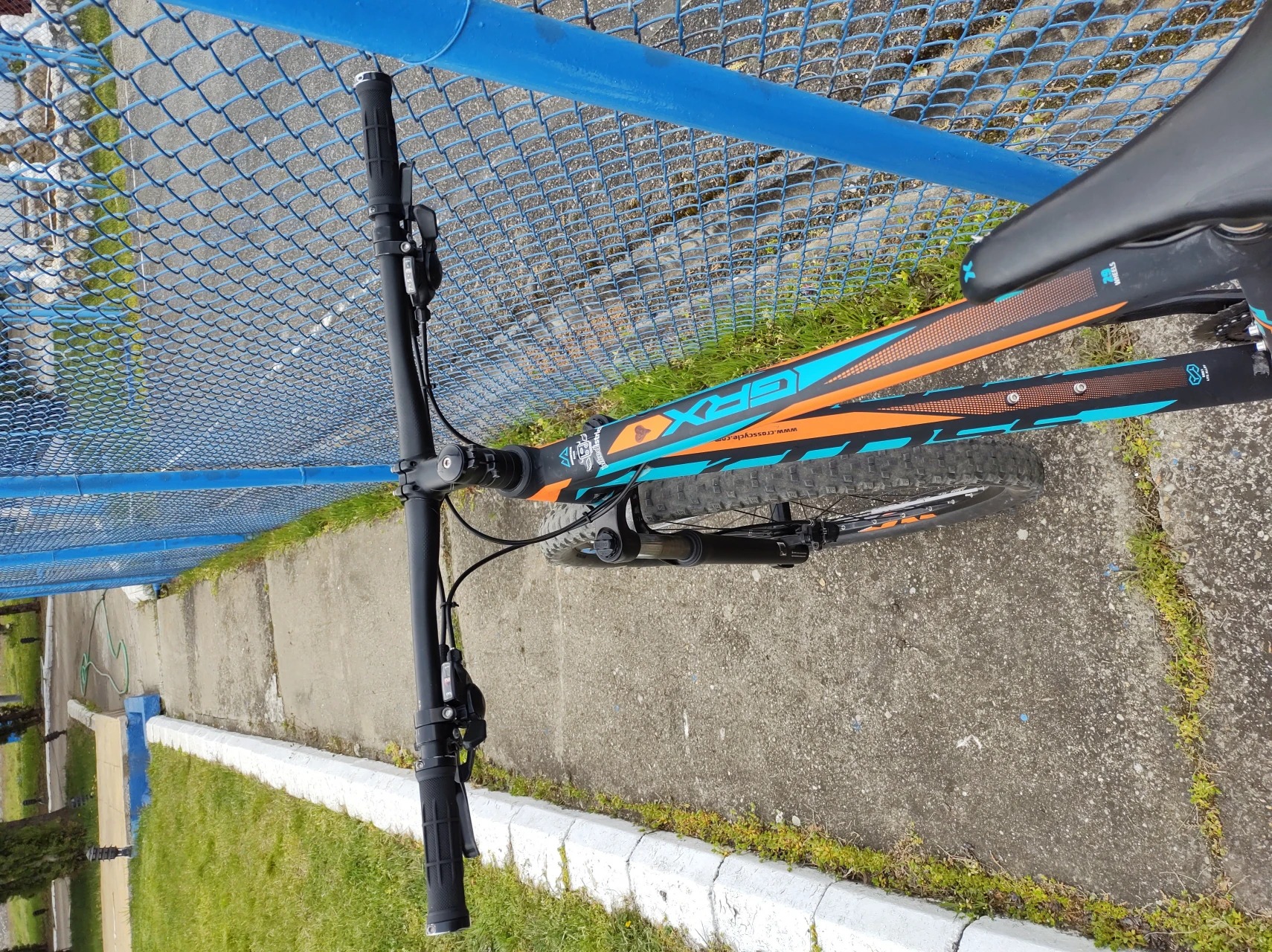 1. Vând bicicleta cross grx 7 2019