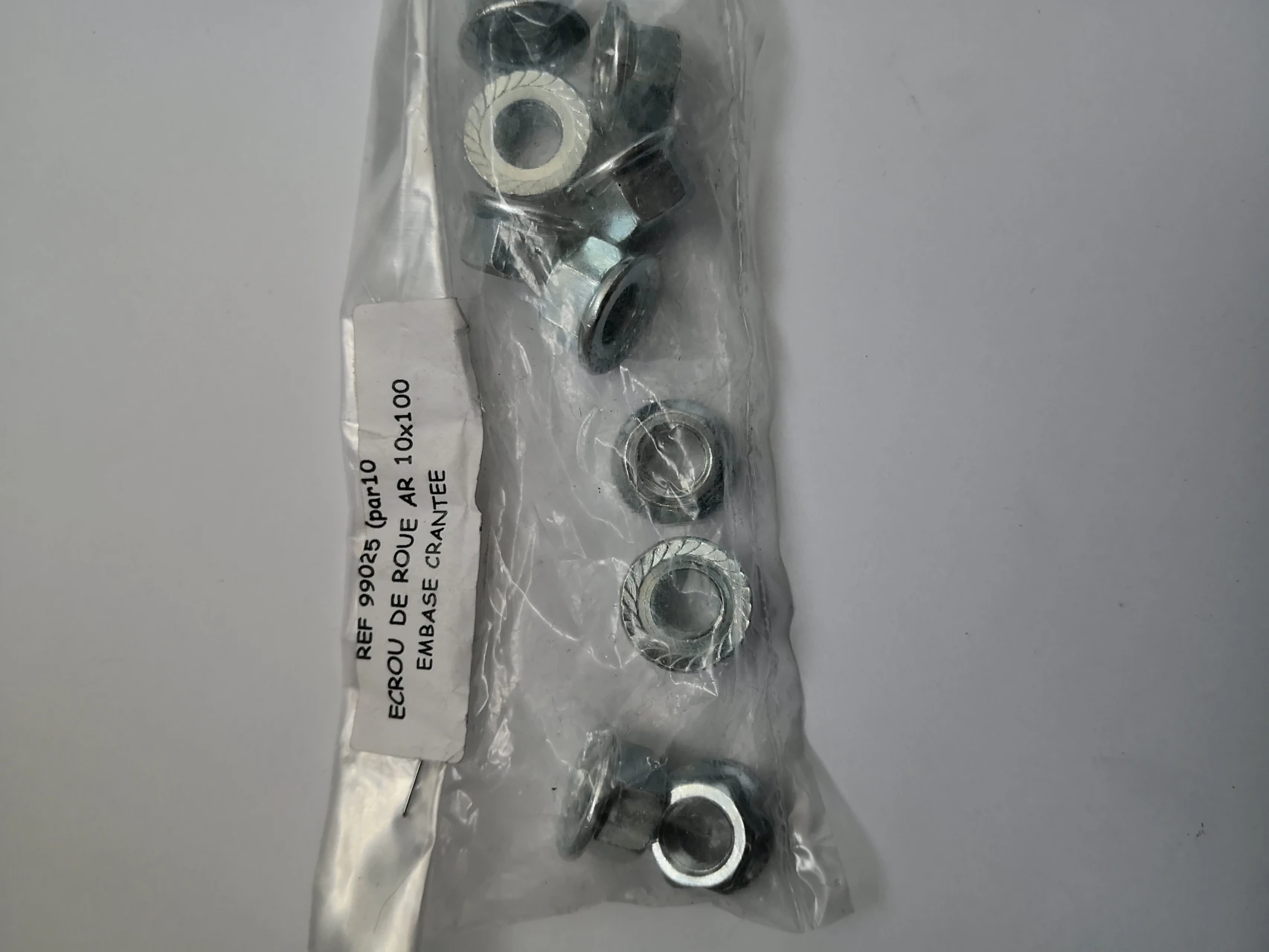 1. Piulite ax spate