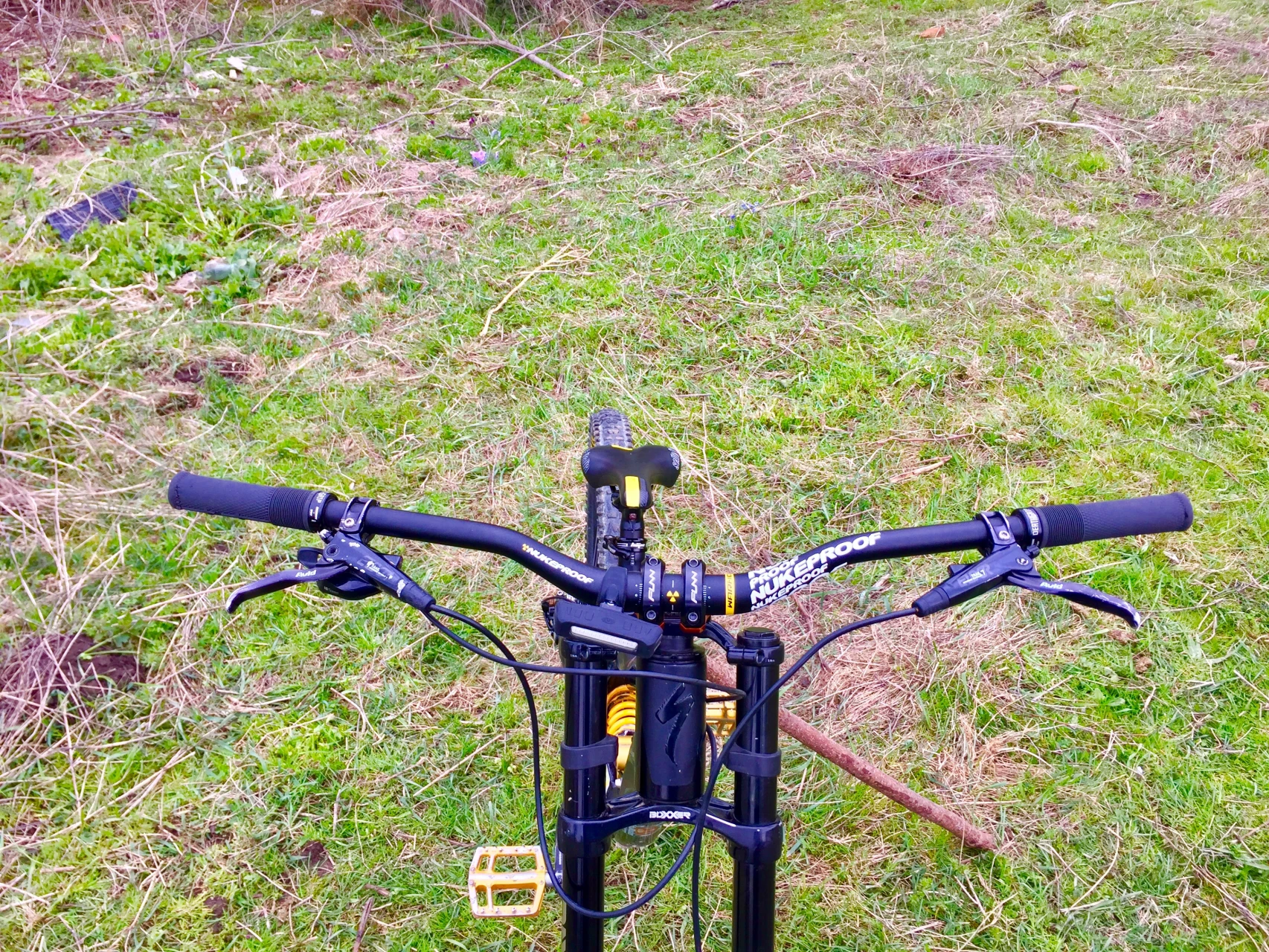 1. Specialized Demo 8 Black 2015