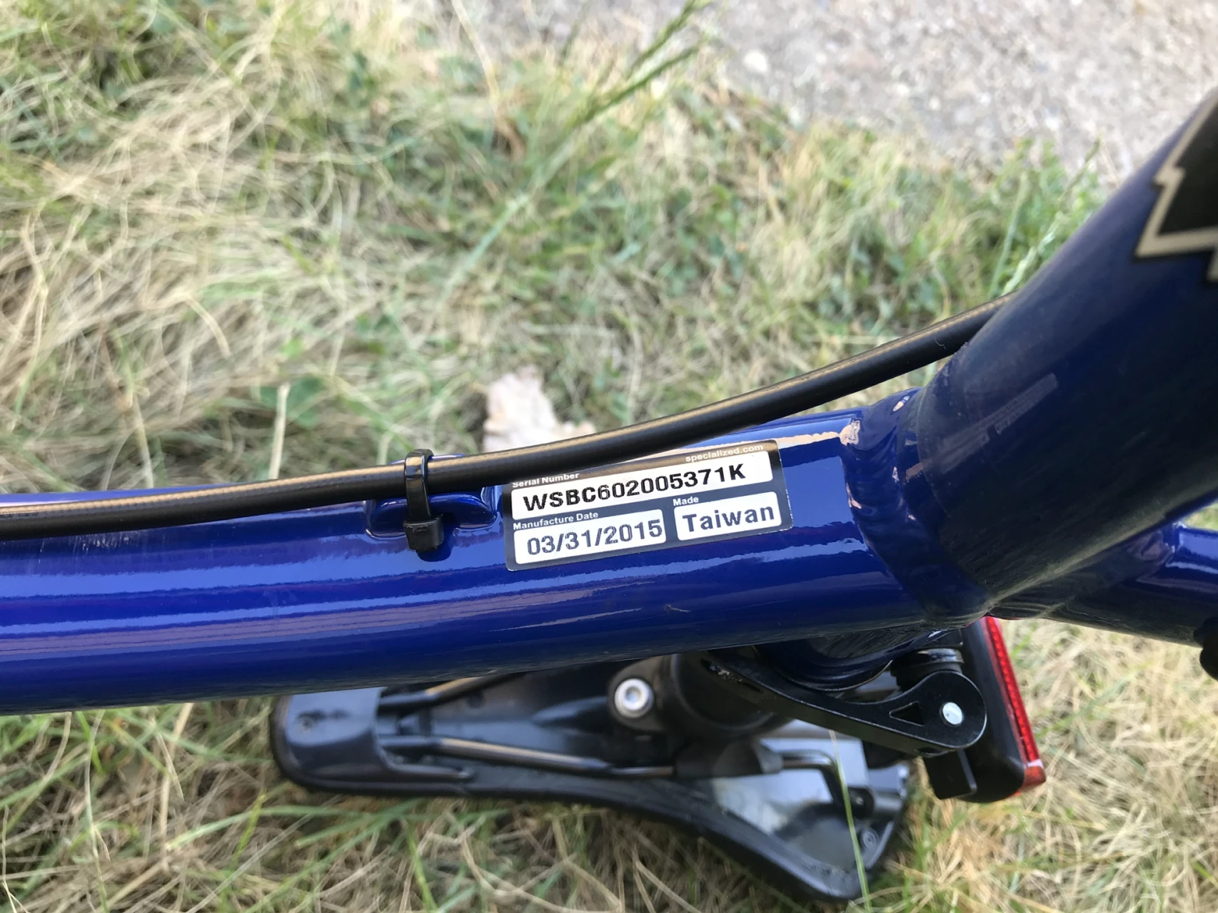 1. Bicicleta Specialized Pitch Sport 27.5" 650b 2015