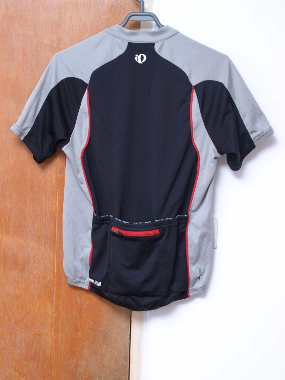 1. Tricou Pearl Izumi M