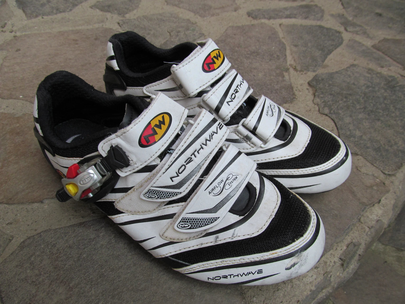 2. Pantofi NorthWave nr 41, 27 cm
