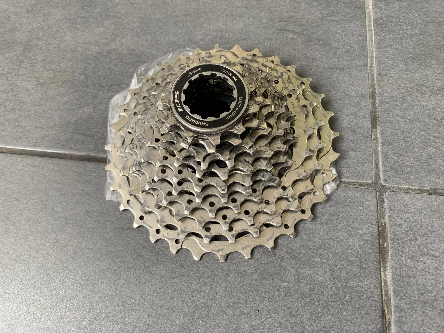 1. Set 11 pinioane Shimano 105 CS5800 11-28