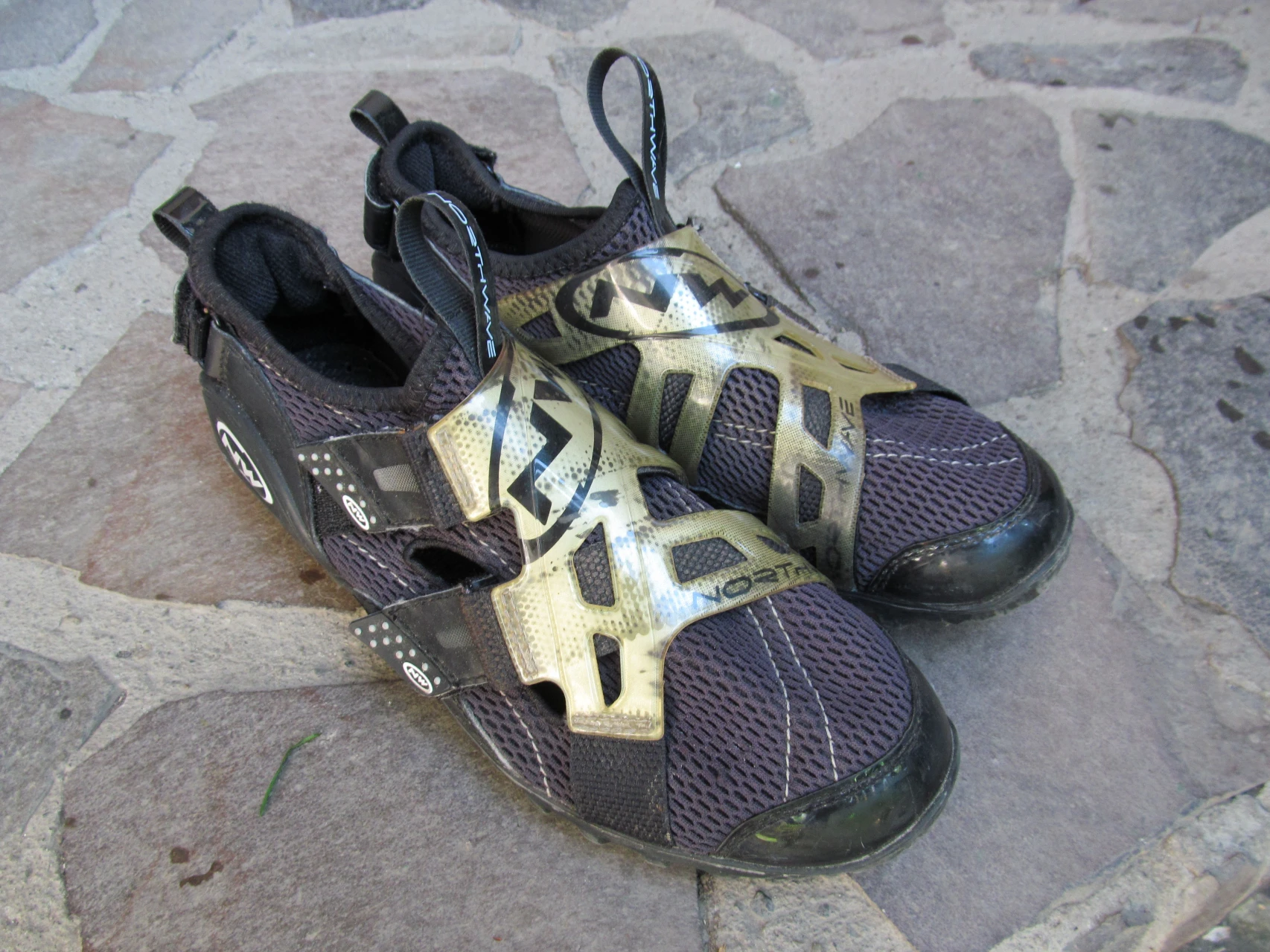 2. Pantofi Northwave 24 cm