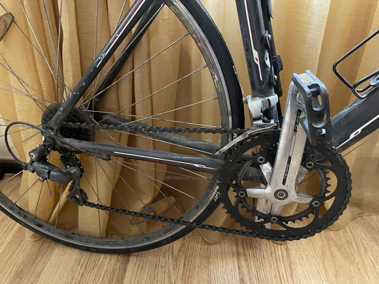 1. Bicicleta Semicursiera "Merida Prolite 6061"