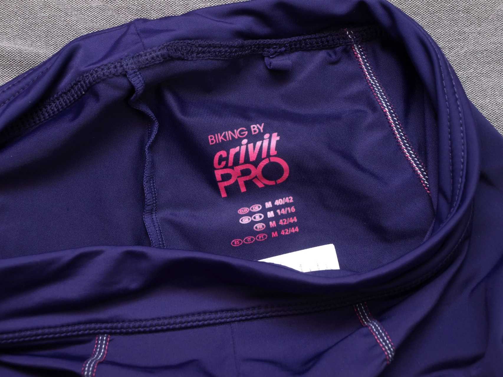 1. Pantaloni scurti Crivit Pro M