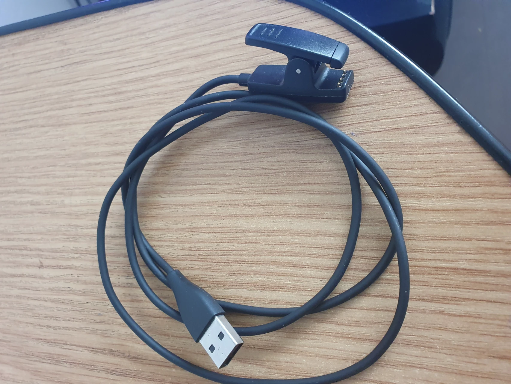 1. Cablu incarcare Garmin 35 235 230 630 735xt