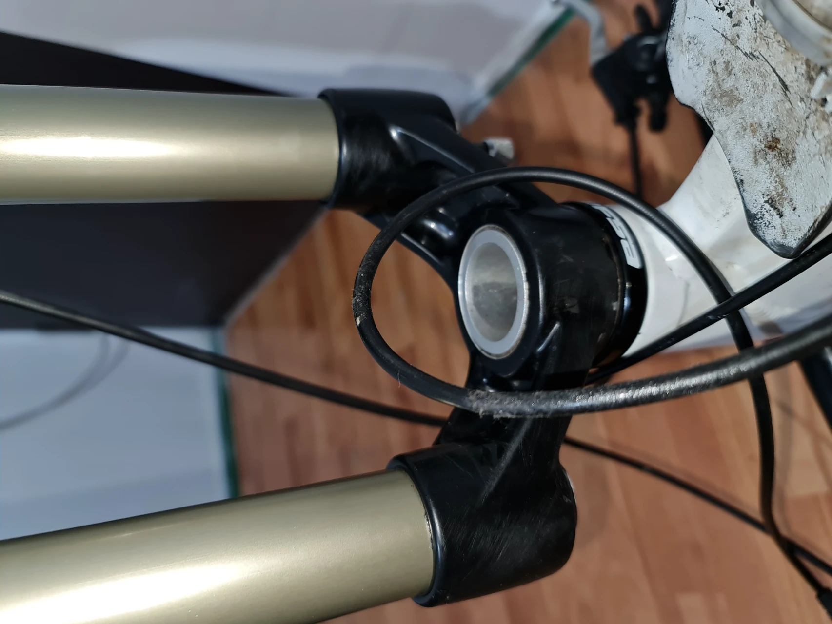 1. X-fusion 26"aer