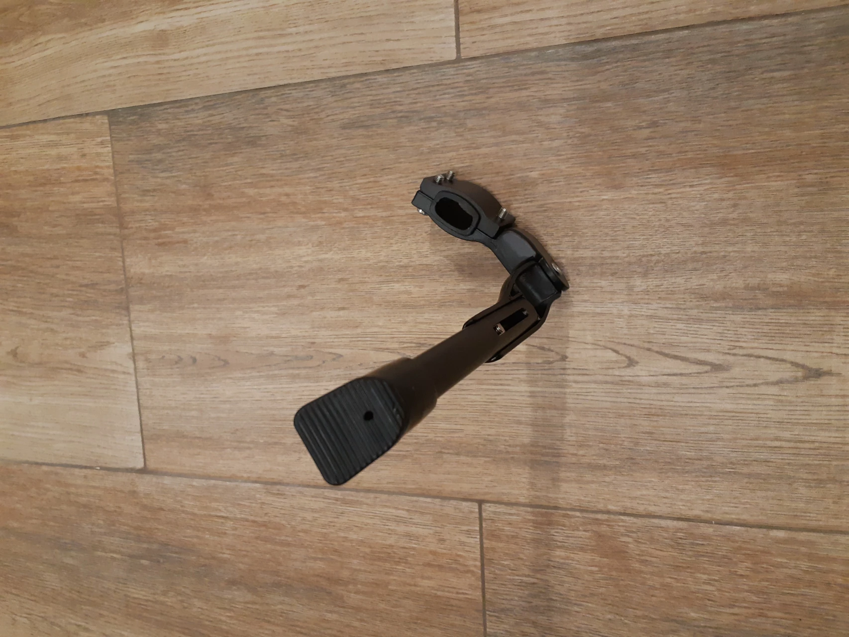1. Cric aluminiu reglabil