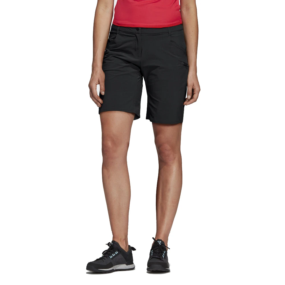 3. NOU! Pantaloni scurti Adidas TrailX