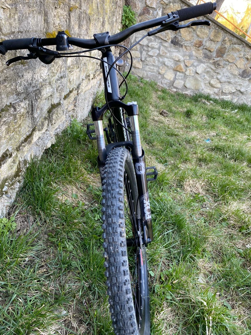1. St 530s (xc dh downhill enduro)
