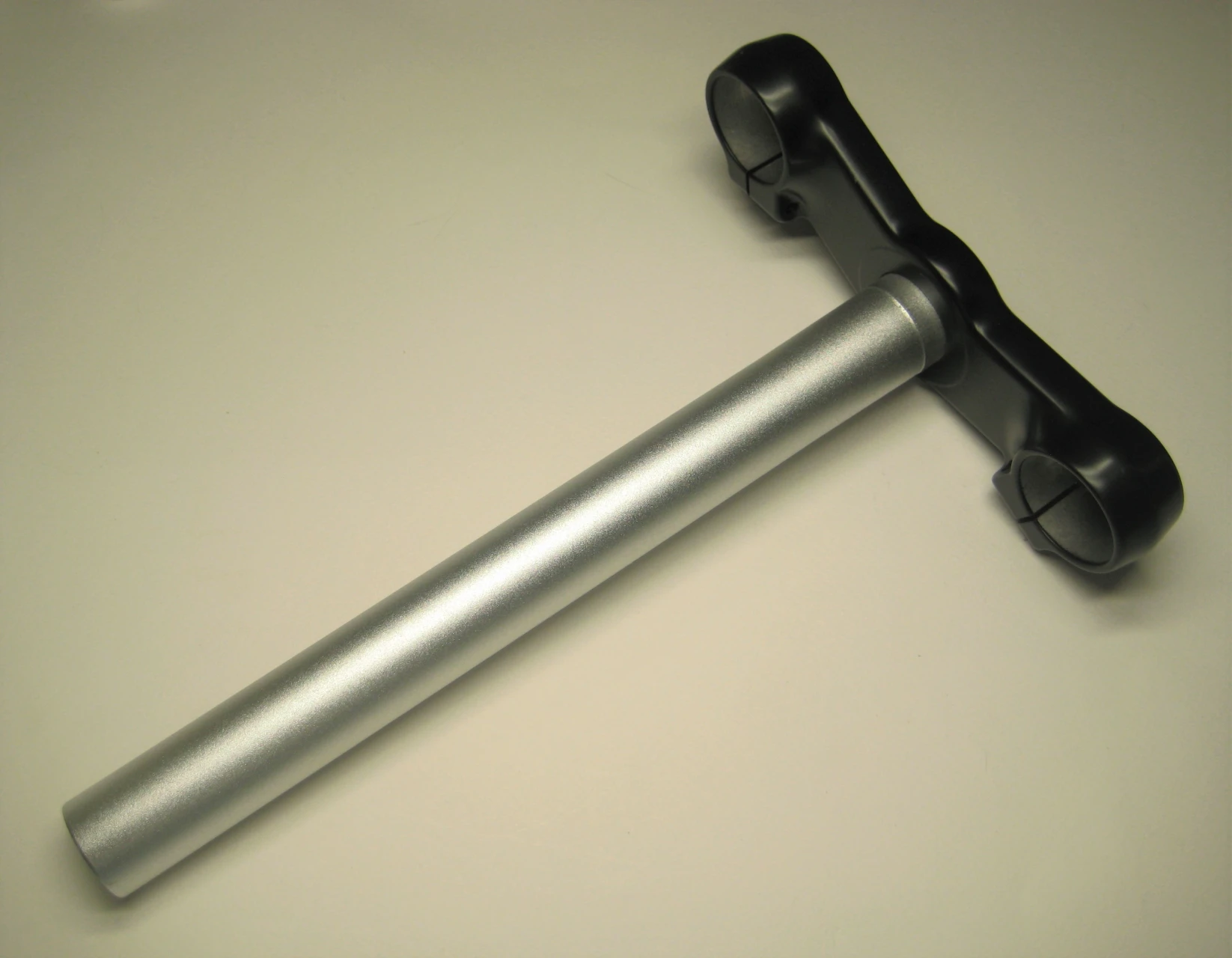 2. DVO ONYX DC 1"1/8 Fork Lower Crown Steerer, nou