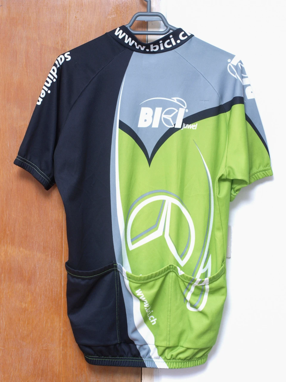 1. Tricou Bergamo L
