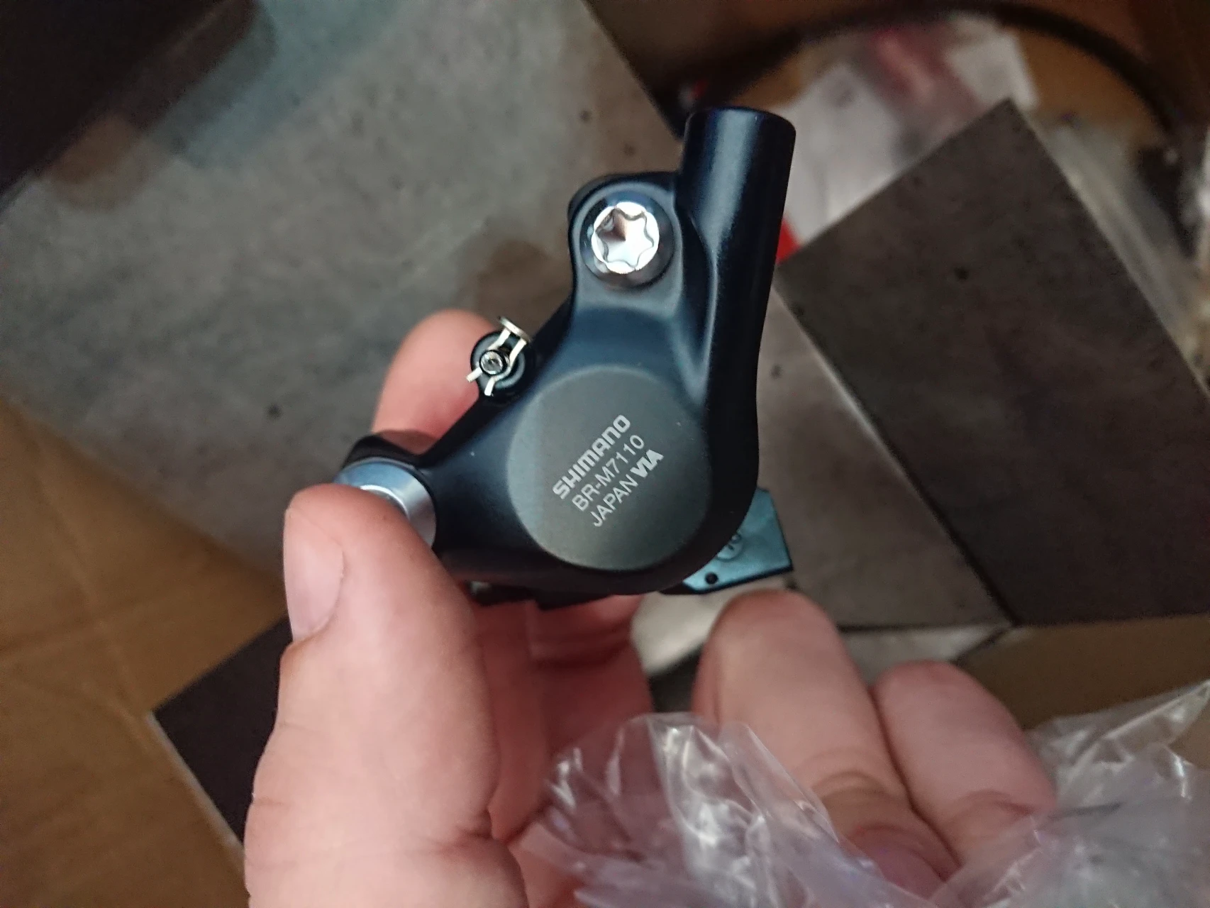 4. Etrier Shimano SLX Flatmount