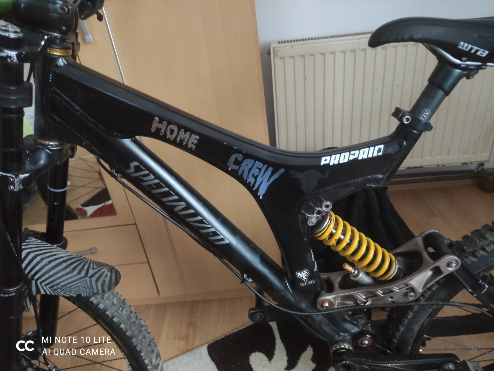 1. Vând Specialized BigHit 2003