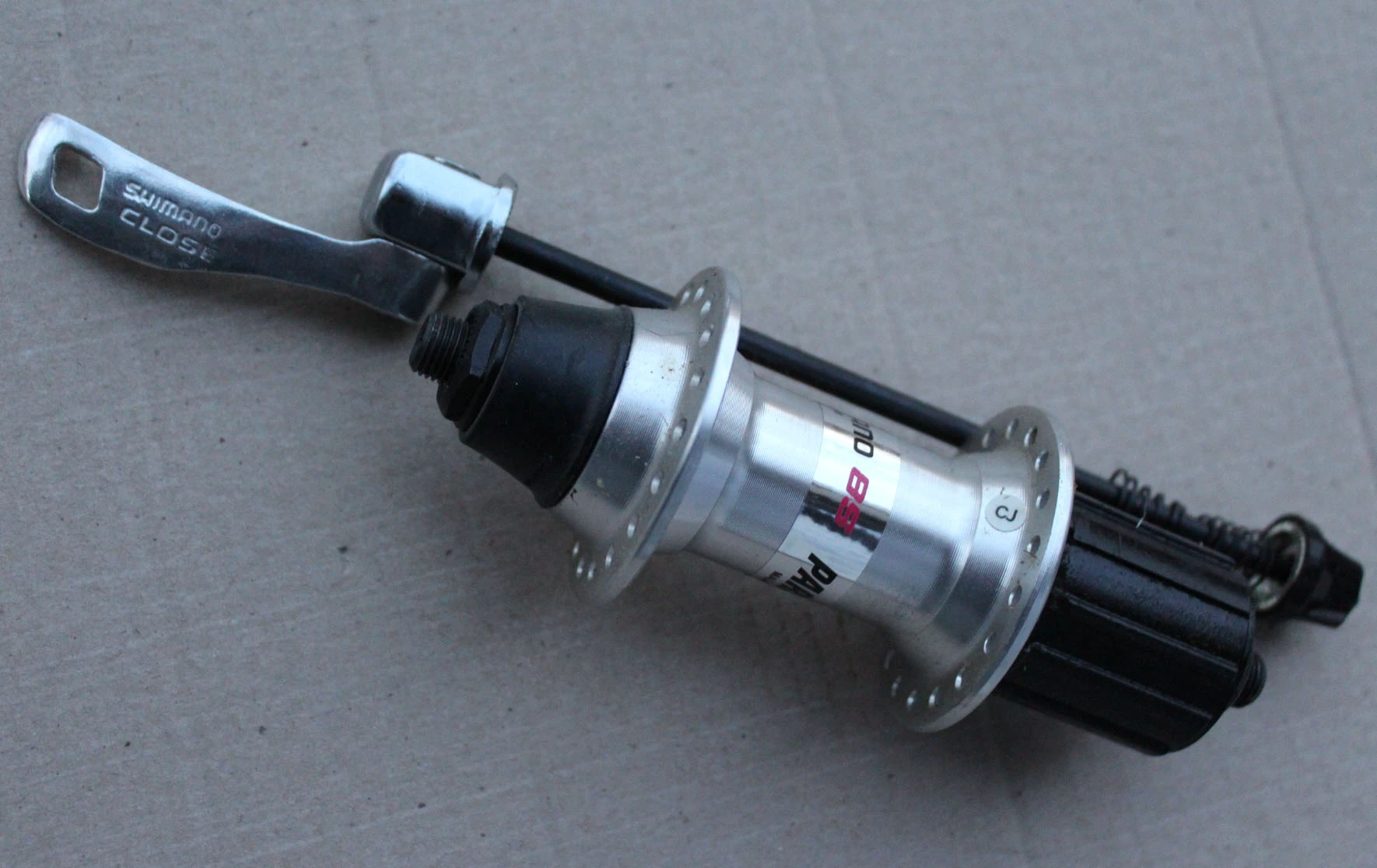 1. Shimano Alivio FH-MC18 spate 36T-non disc