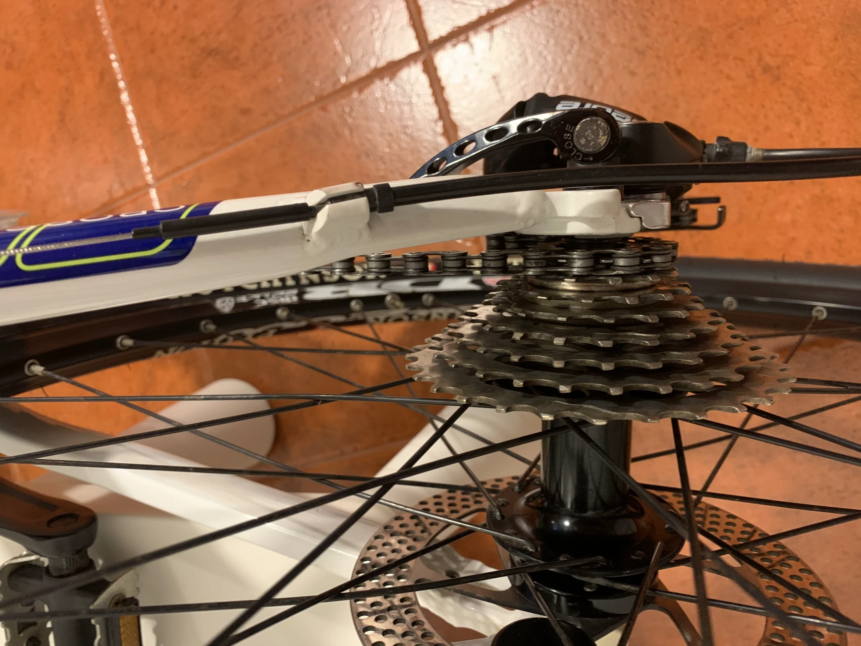 2. MTB Giant Aluxx 6061,14”