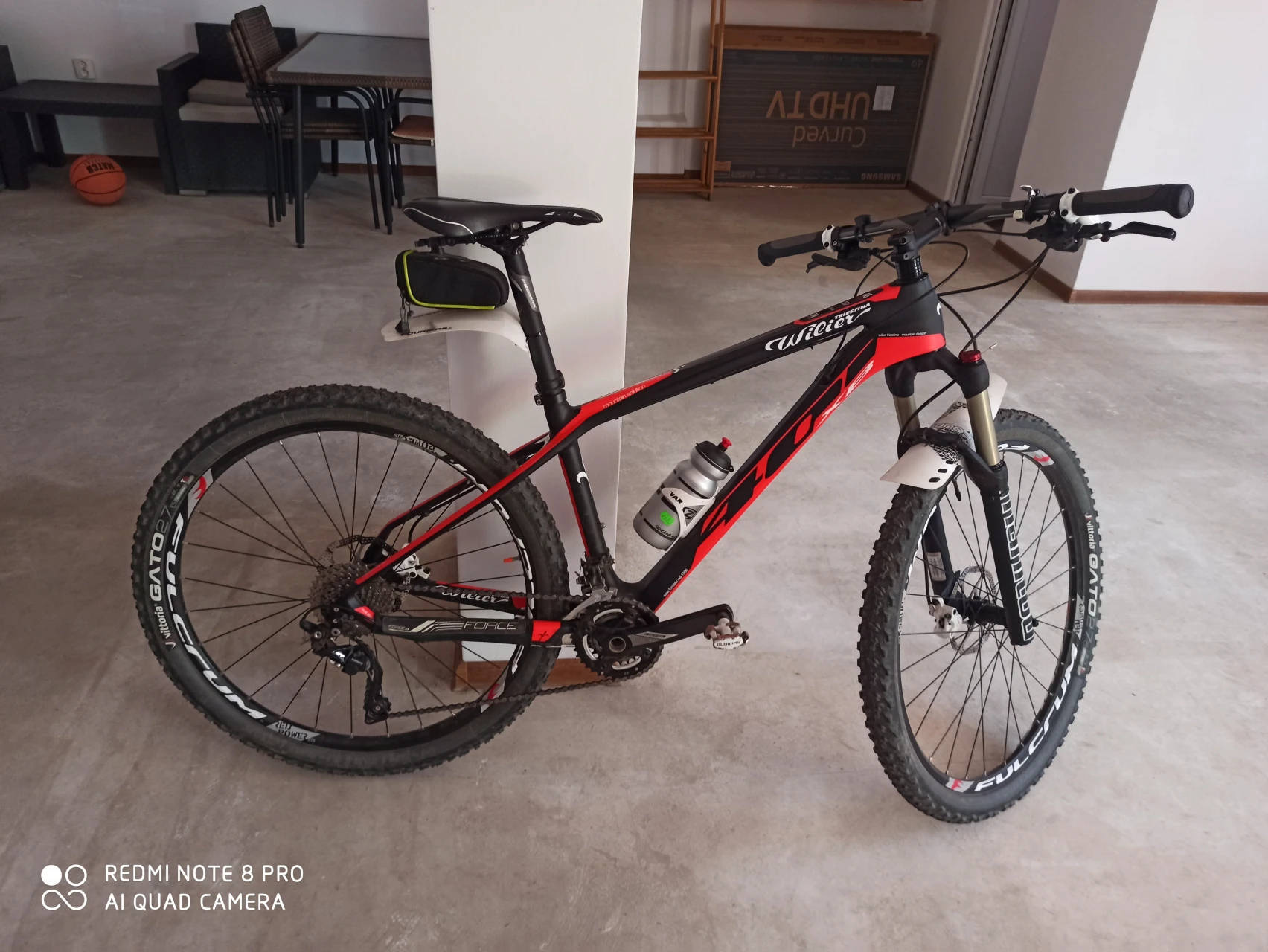 1. Vând mtb hardtail Whillier Triestina xb 401