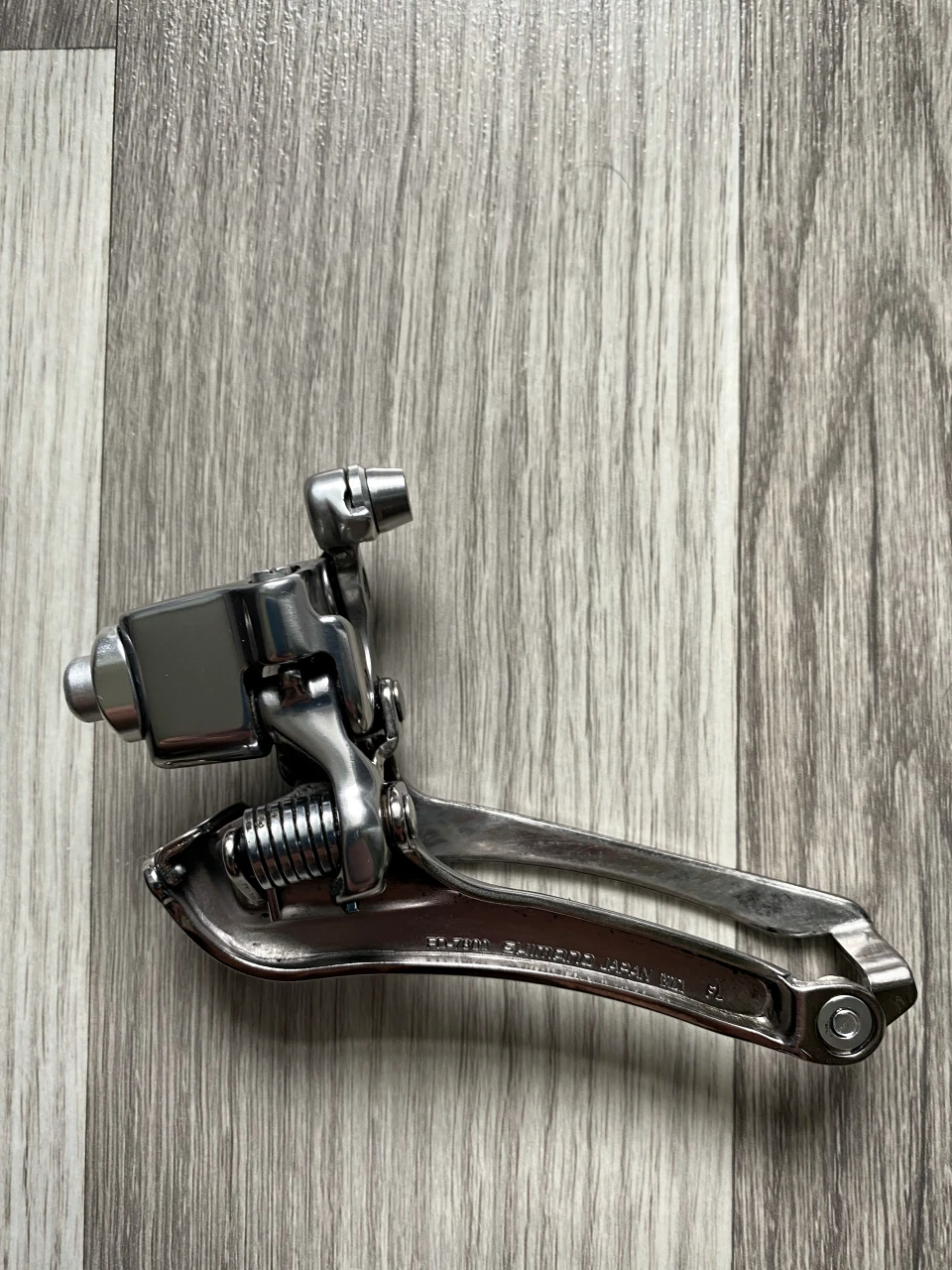 4. Schimbator foi Shimano Dura Ace FD-7900