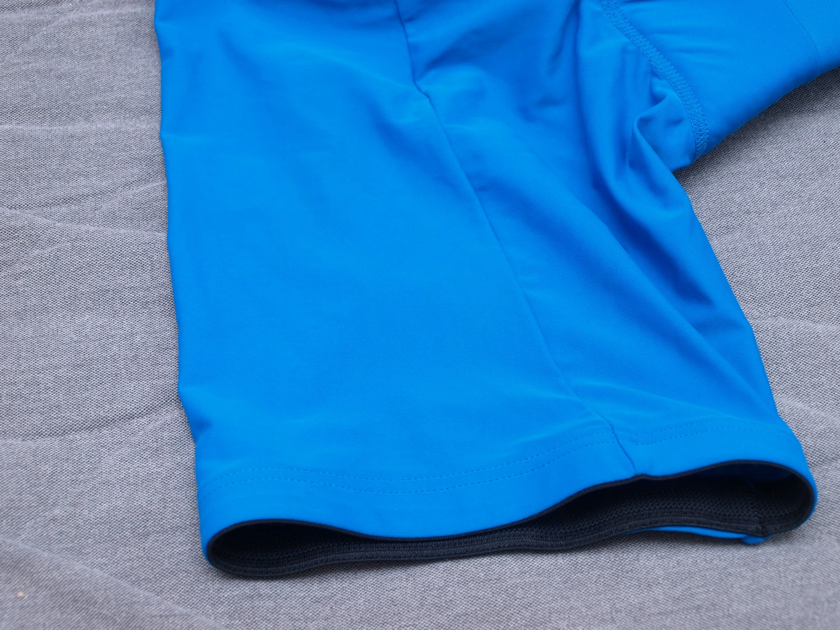 1. Pantaloni scurti B-Twin L