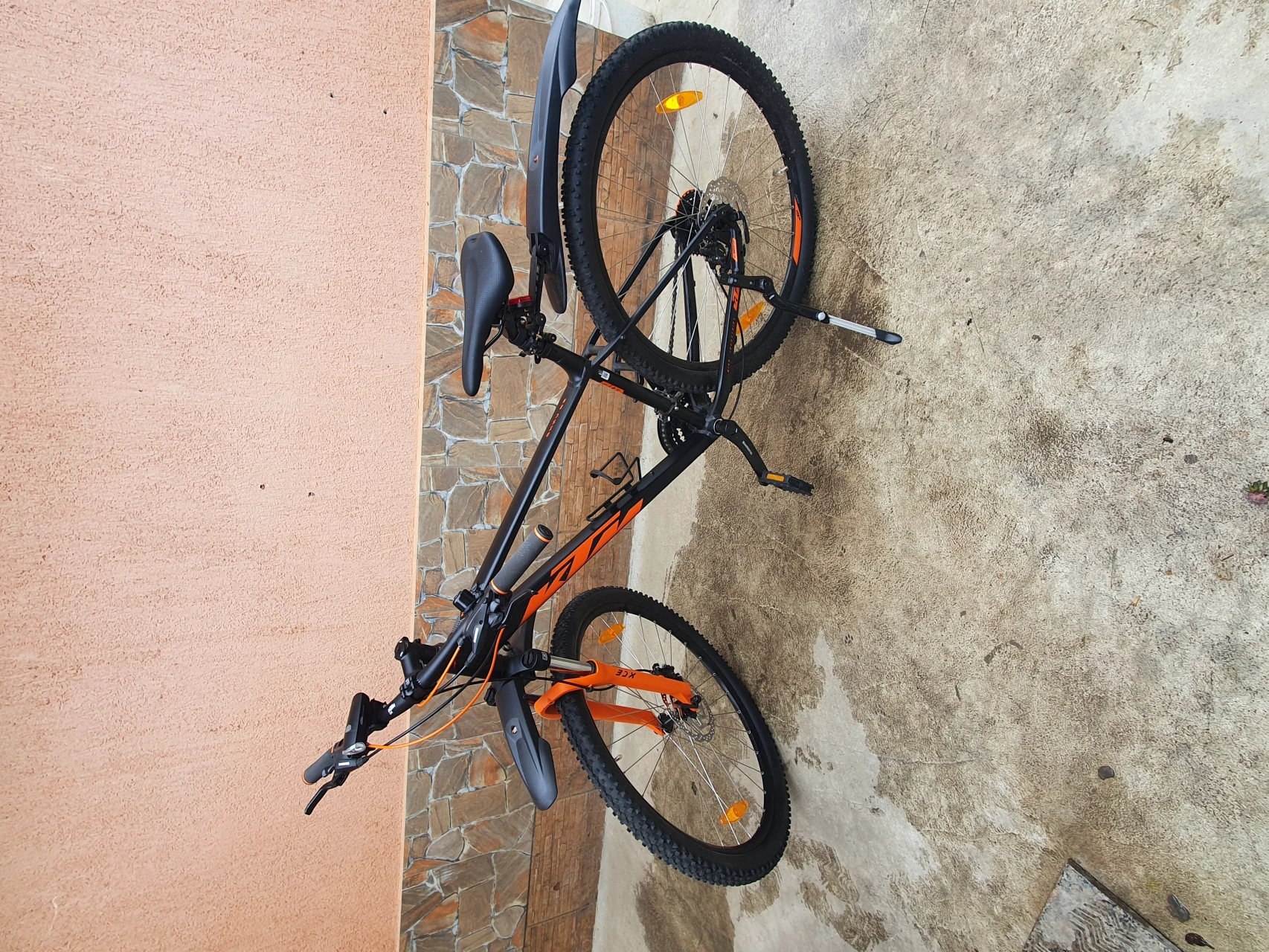 1. Bicicleta ktm