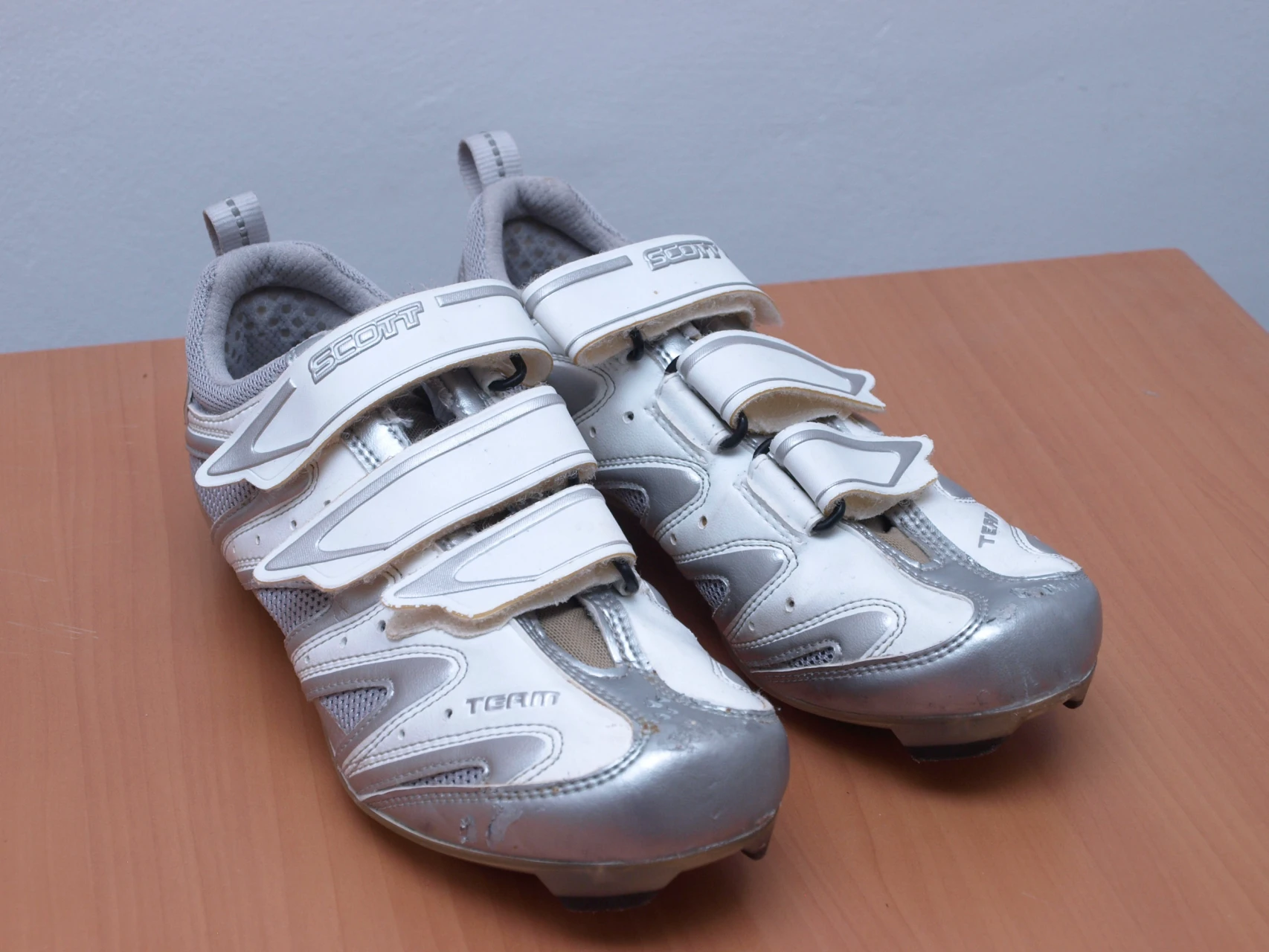 1. Pantofi Scott Team 37
