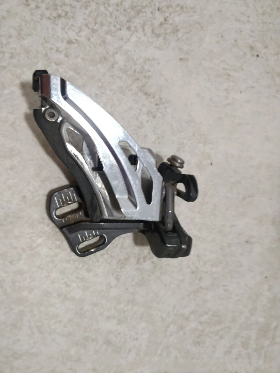 1. Schimbator + maneta Deore XT M8800