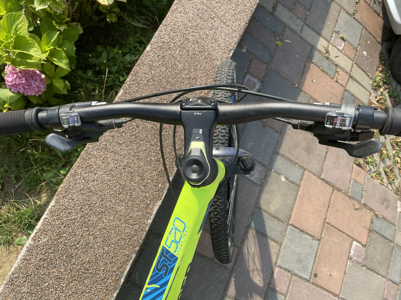 1. Rockrider St520 Sport Trail